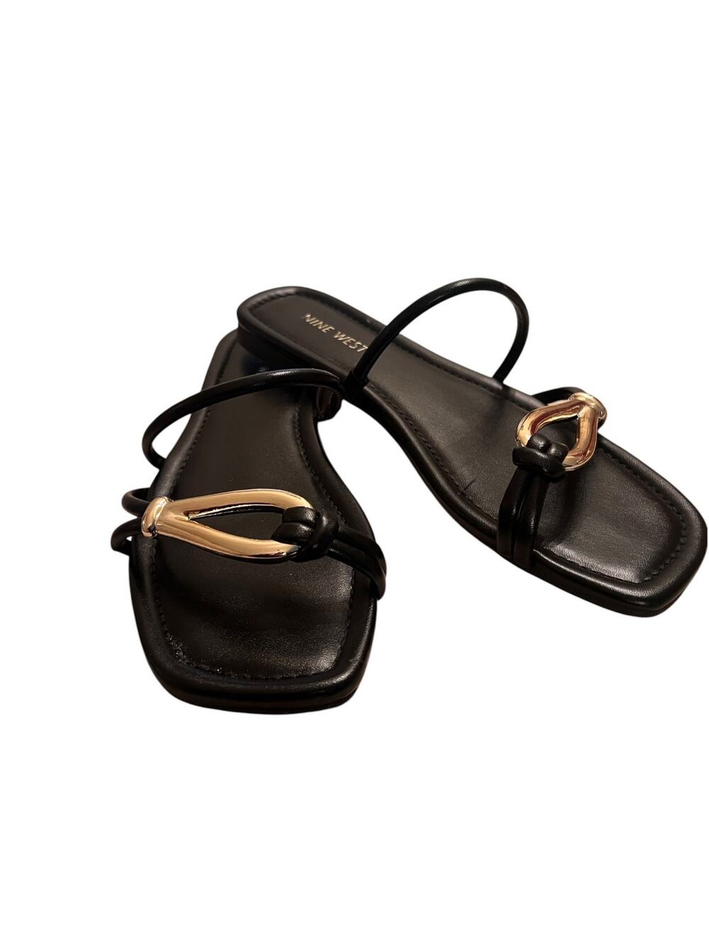 Nine West Women's 8 black Tigra Strappy Square-Toe Minimalist Hamptons Sandals